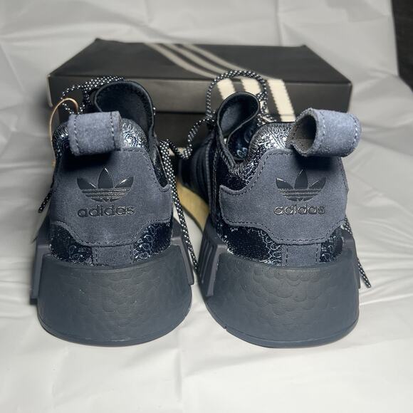 NWOB adidas NMD R1 Paisley x Neighborhood Paisley Navy GY4158 Men\'s Size 10 main image 6